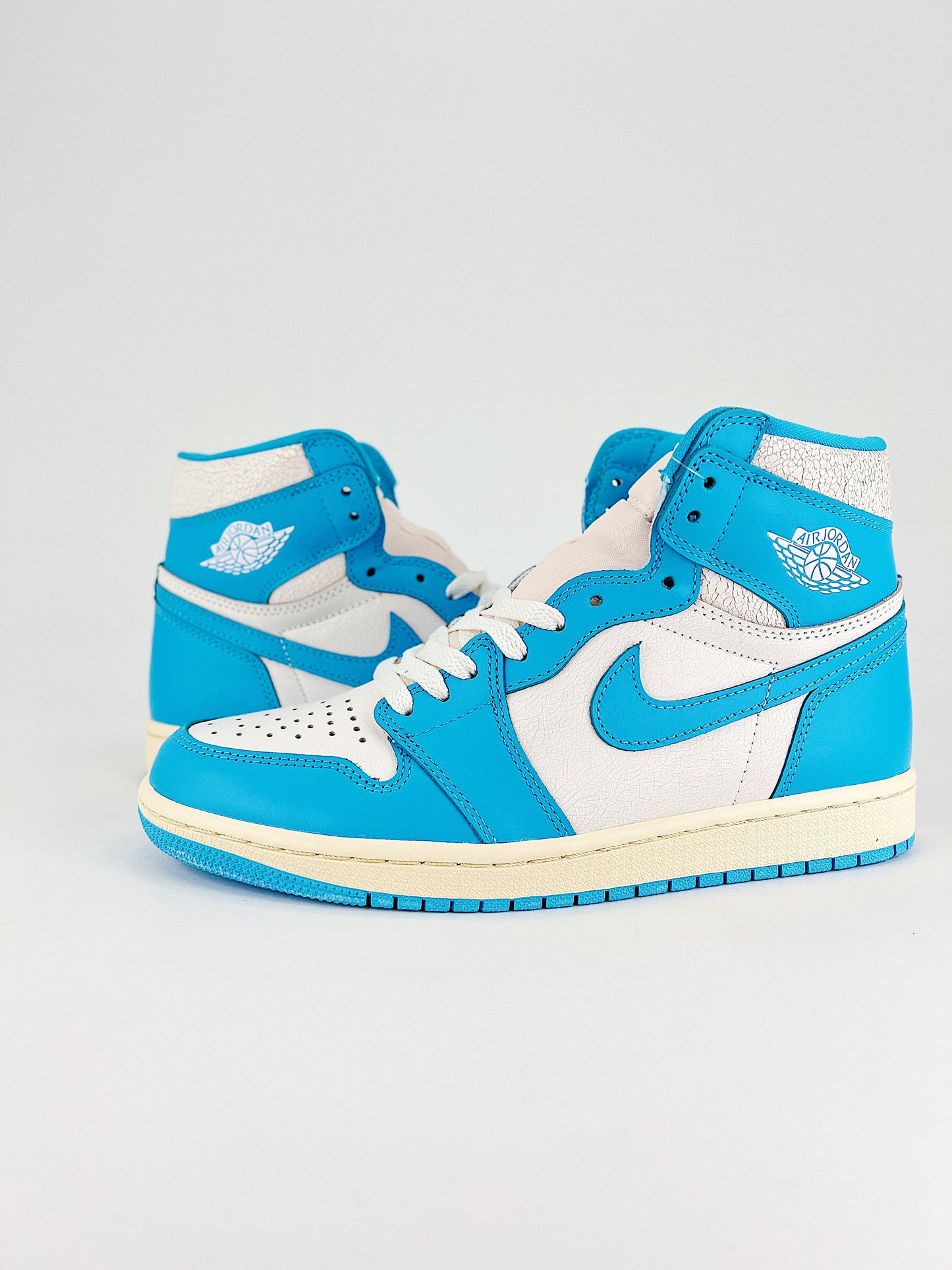 Jordan 1 Retro High OG UNC