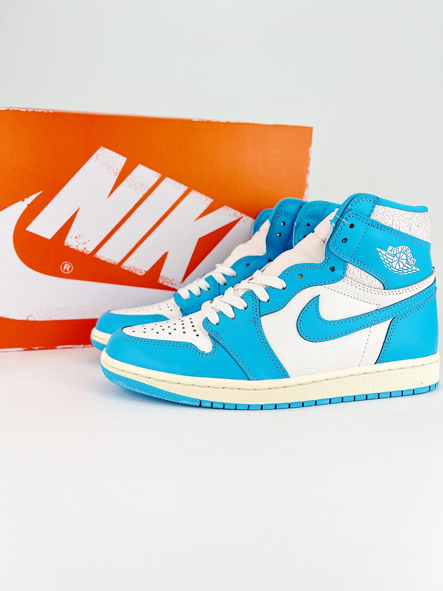 Jordan 1 Retro High OG UNC